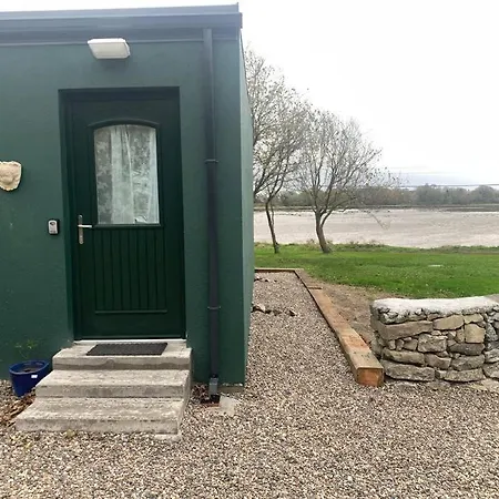 The Cosy Studio By The Shore